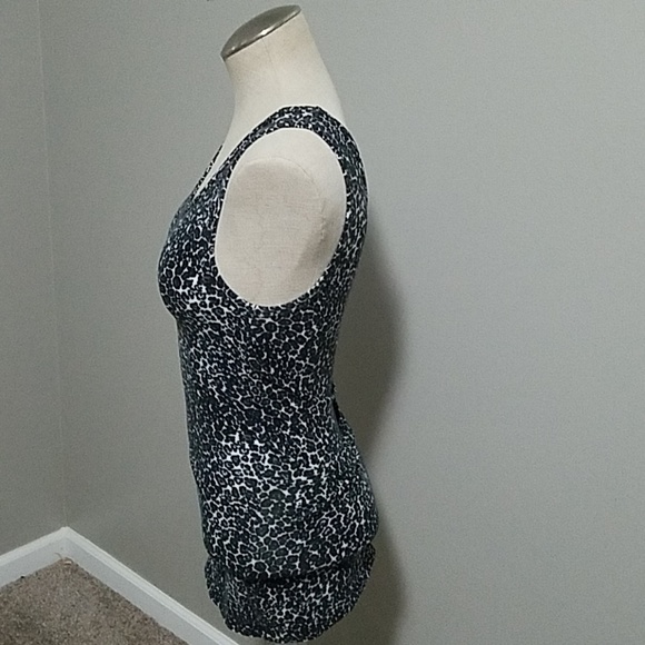 Extra Long Tank - Picture 2 of 4